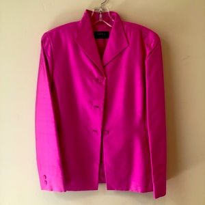 Gorgeous Dana Buchman Silk Blazer